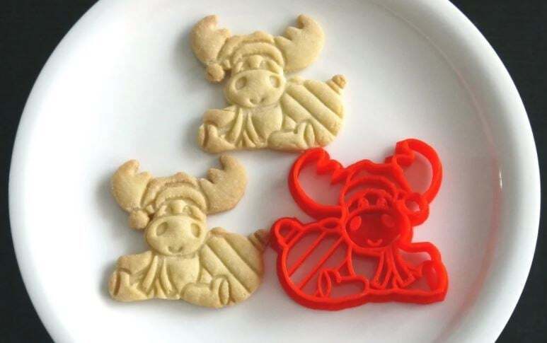 These reindeer cookies look cute and cuddly