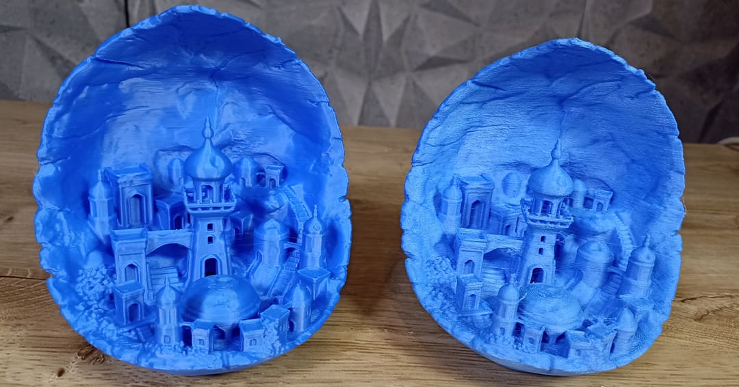 The Moon City was glossier at 230 °C (left) than 260 °C (right)