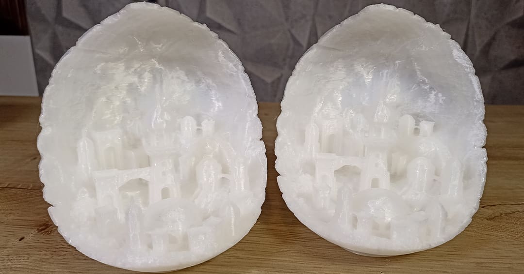 A higher temperature (240 °C, right) worked slightly better