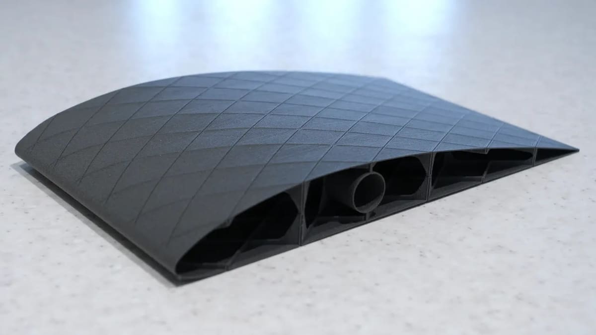 A lightweight Spiral Vase mode wing section