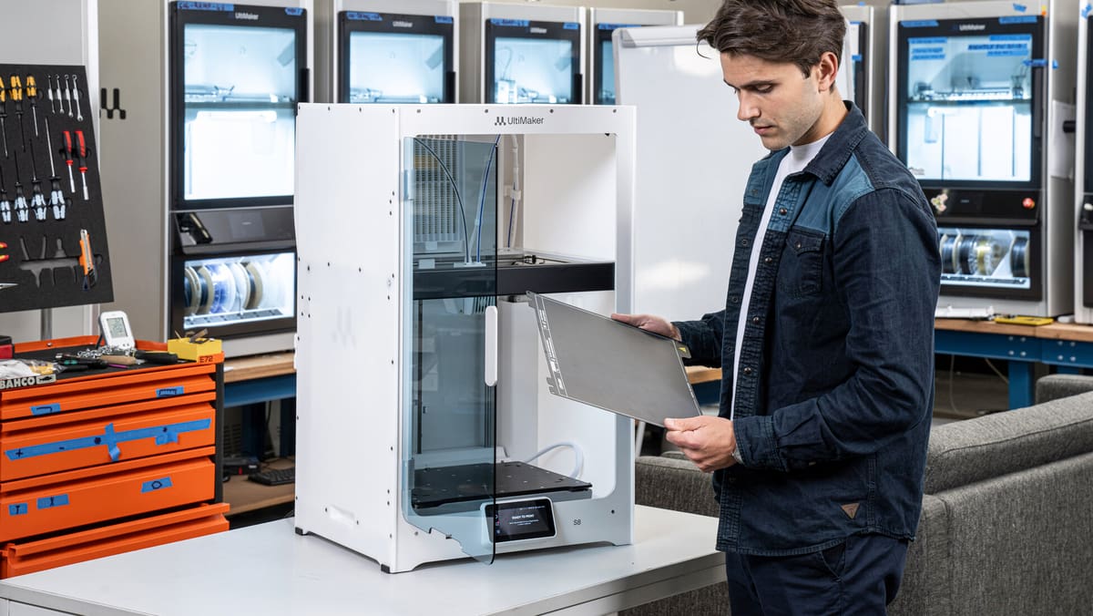 Image of Professional 3D Printers Under $10,000: UltiMaker S8