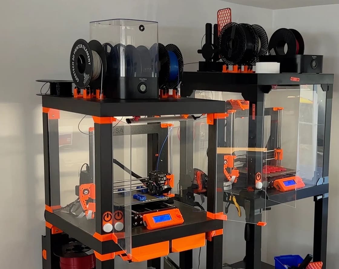 A low-temperature, passively-heated enclosure like this one is great for filaments like PLA and PETG