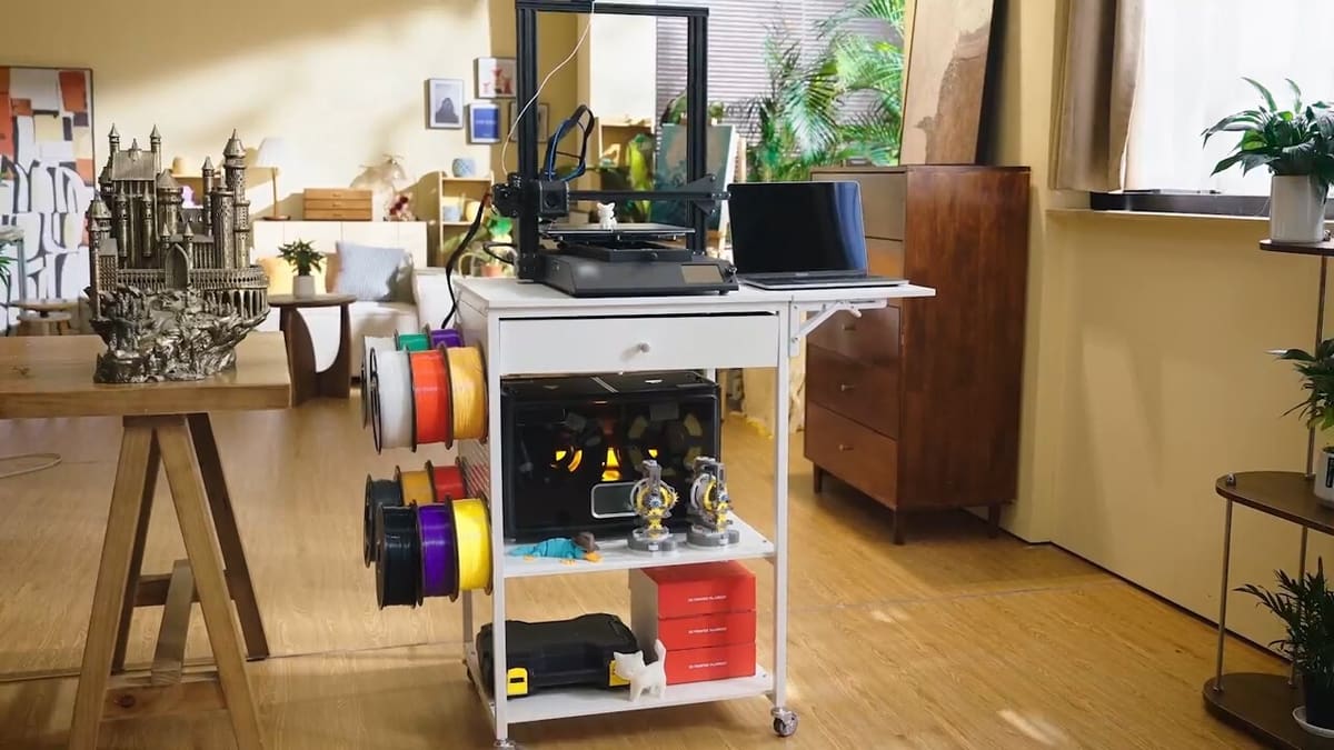 Spacious table with an industrial look and smart modular storage.