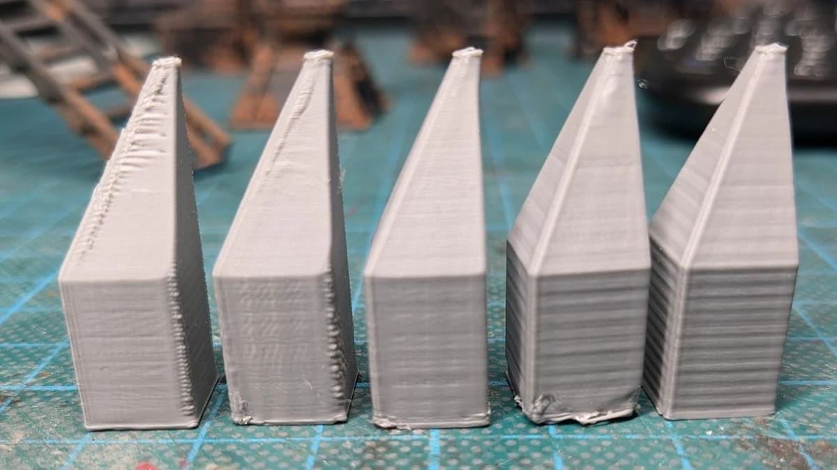 Uneven extrusion can leave horizontal lines that look like Z banding, even if the Z axis is fine