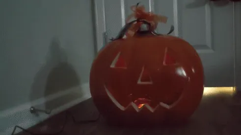 Image of: 10. Automated Jack O'Lantern